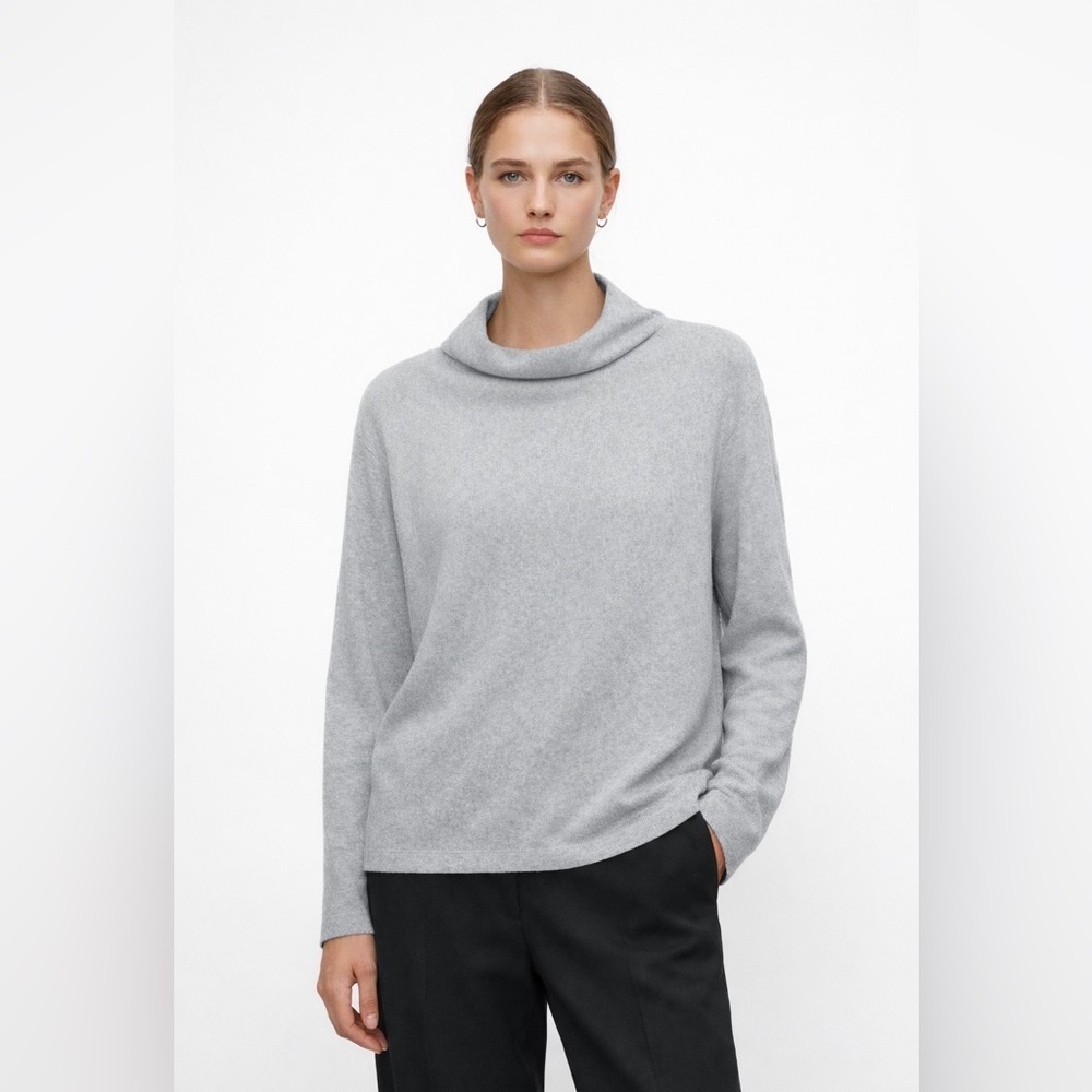 COS Lightweight Heather Gray Cotton Sweater – Minimalist Essential | Size Small